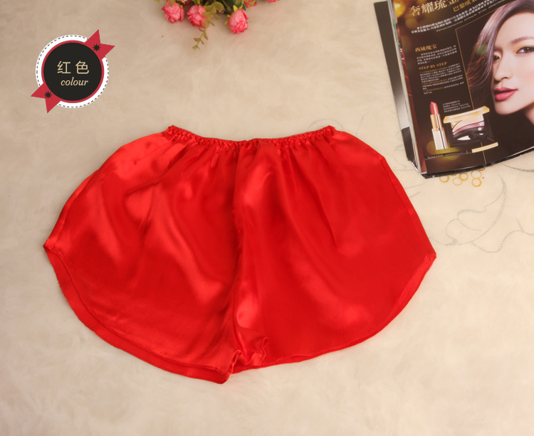 Quần short gợi cảm của phụ nữ Quần short băng lụa Quần short thời trang Boxer Boxer Quần nóng Pyjama quần áo nam hàng hiệu