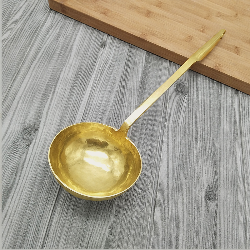 Old-fashioned hand-forged pure brass large porridge soup spoon children's spoon small fried egg cough soup copper spoon