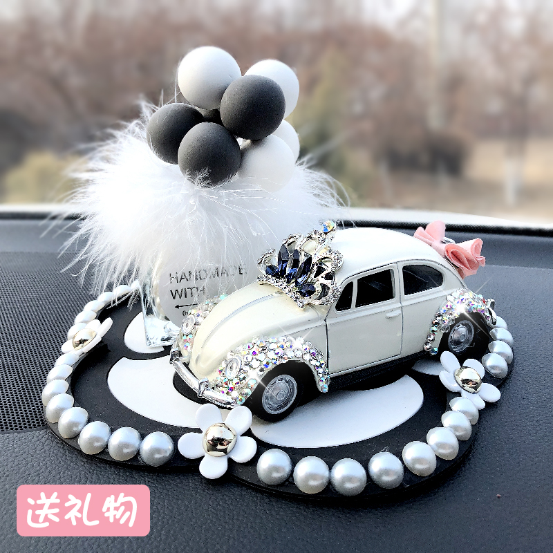 Cute classic car perfume car decoration diamond car supplies interior small fresh balloon decoration beautiful girl
