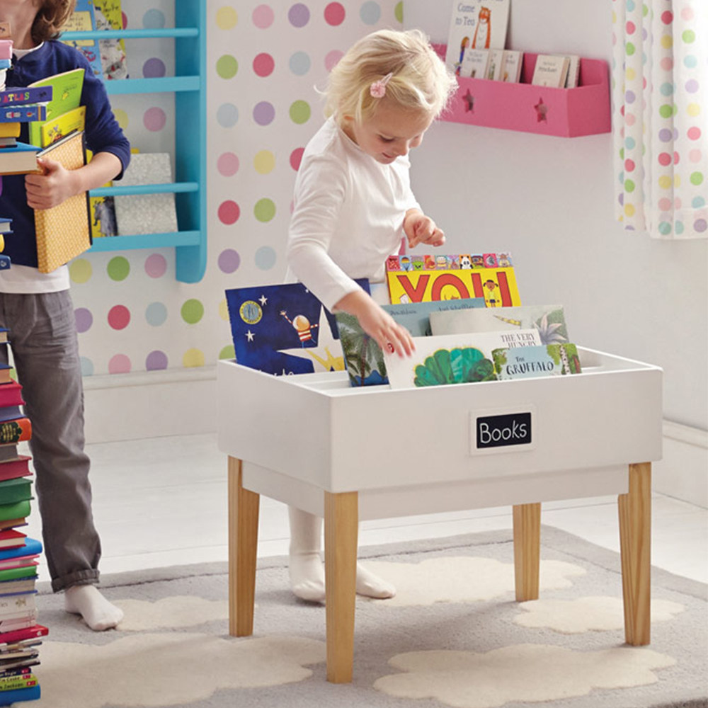 Children's bookshelves landing improvised small bookcases Floating Window Plotter magazine shelves Baby Plot to display Nordic Housed