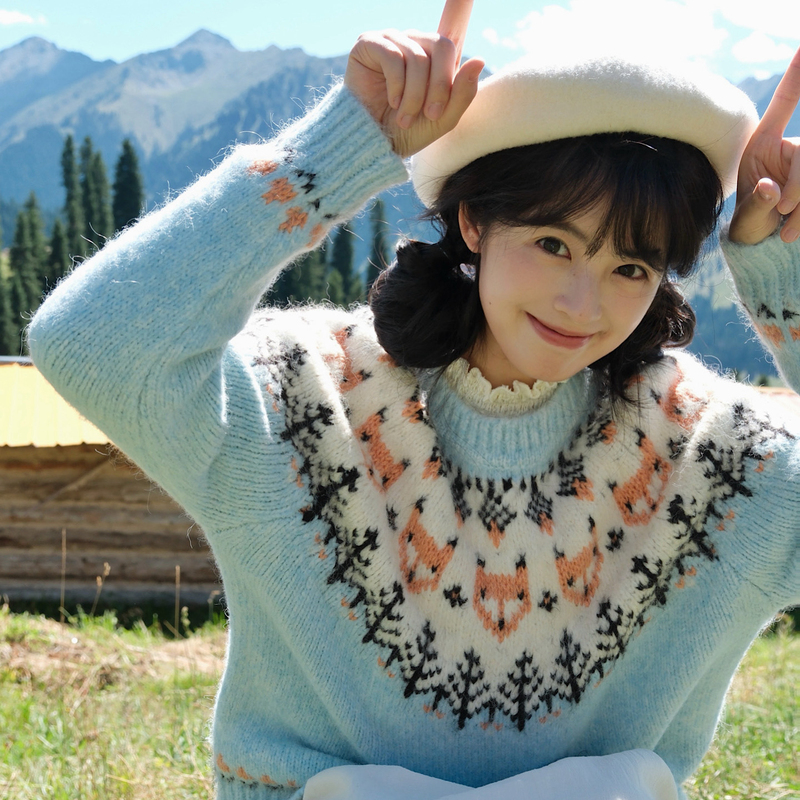 [Cedar and Little Fox] Wild Pea Vintage Childlike Soft Girl Jacquard Sweater Autumn and Winter Snow Photo Shoot Knitwear