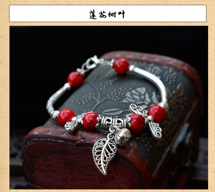 Phong cách dân tộc trang sức Vân Nam thủ công gốc Lijiang retro vòng tay trang sức nhỏ bán buôn đồ trang sức cổ quầy hàng cung cấp thạch anh tóc đỏ