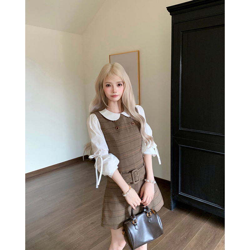 Bai Xiaoyu Original British-Style Doll Collar Long-Sleeve Shirt and Waist-Cinching Vest Dress Two-Piece Set for Women, Spring and Autumn Dress Bai Xiaoyu Original British-Style Doll Collar Long-Sleeve Shirt and Waist-Cinching Vest Dress Two-Piece Set for Women, Spring and Autumn Dress