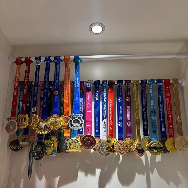 Medal Display Rack Marathon Wall-Mounted Telescopic Rod Hook Medal Hanger Honor Storage Organizer