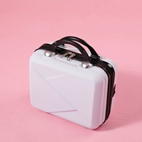 Кремовый, белый, популярно в интернете