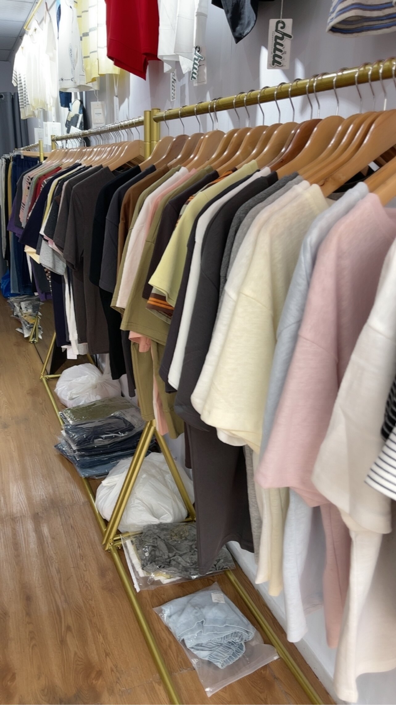 玥瑶同学的女装店