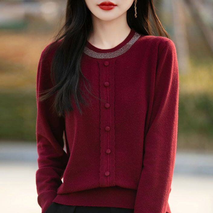 气质圆领烫钻长袖针织衫女2025秋冬新款时尚毛衣内搭长袖打底小衫