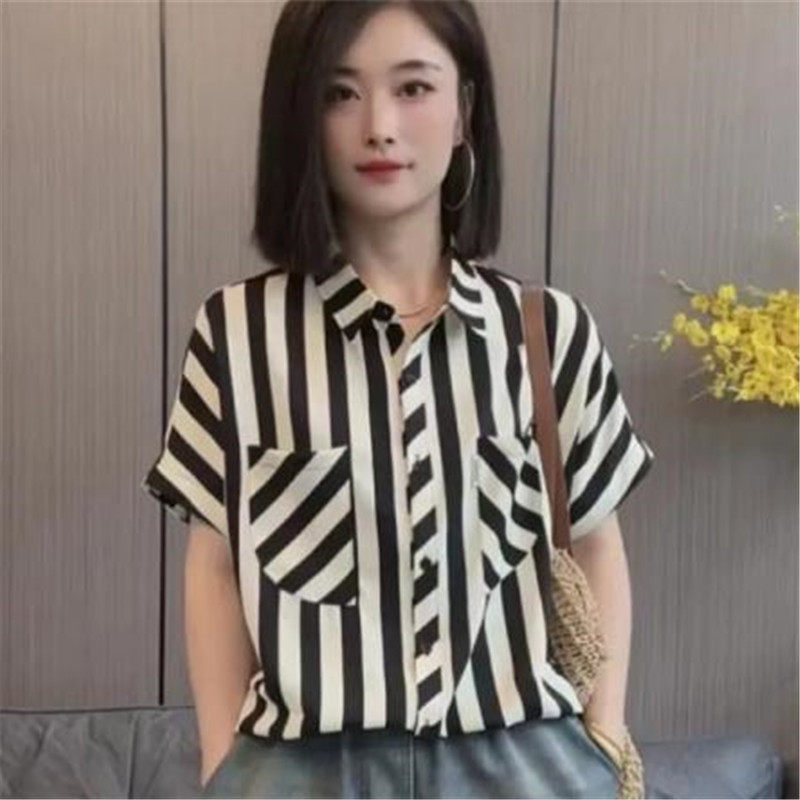 2025新款时尚Polo领条纹短袖衬衣妈妈夏装大码宽松遮肉洋气衬衫女