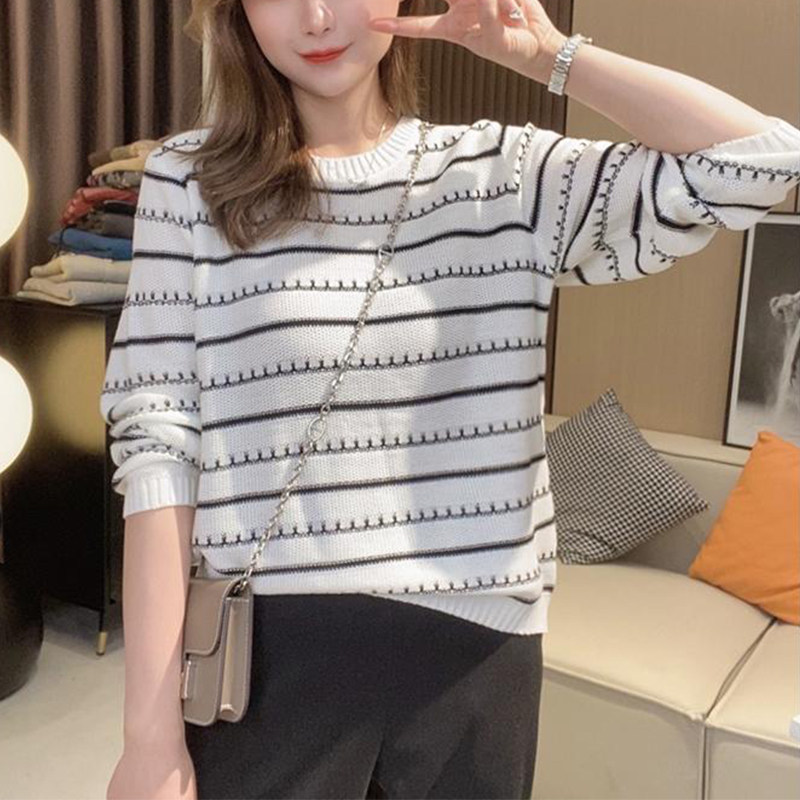 大码女装条纹针织衫2024秋冬新款时尚长袖打底衫上衣宽松显瘦毛衣