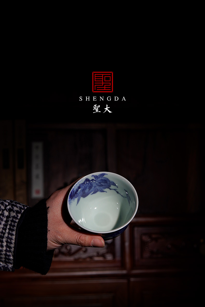 Holy big blue - and - white porcelain branch rui peach lines master cup manual hand - made jingdezhen tea kungfu tea sample tea cup