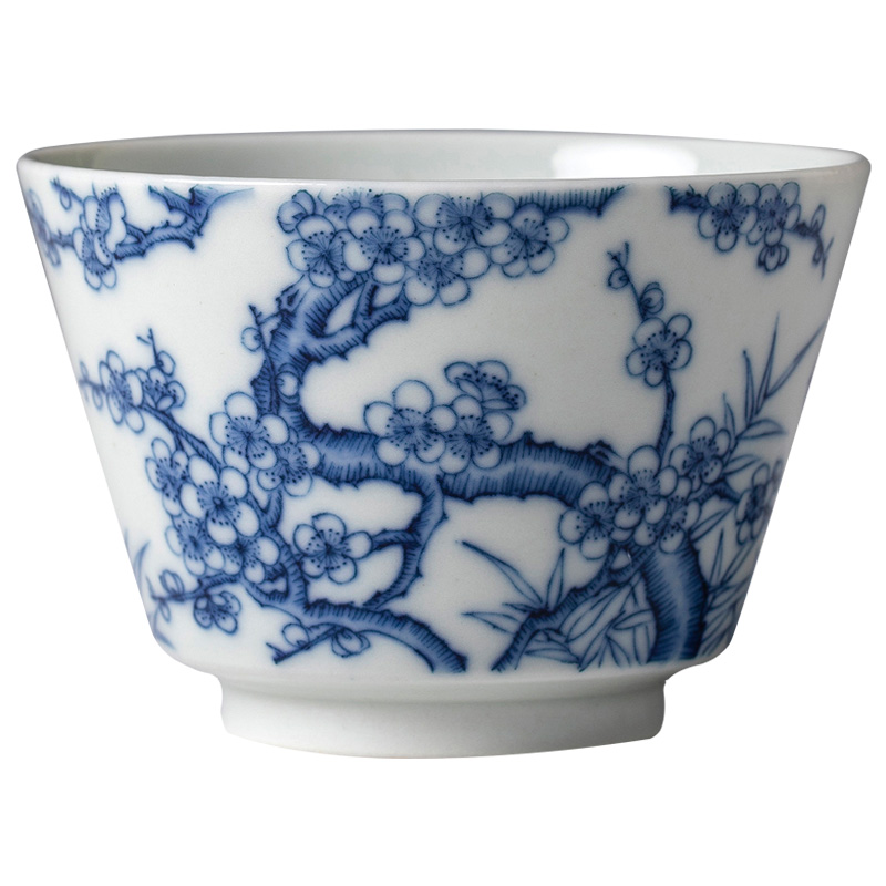 The big cup sample tea cup of pure hand - made ceramic kungfu jingdezhen blue and white uncluttered name plum flower pattern master cup tea by hand