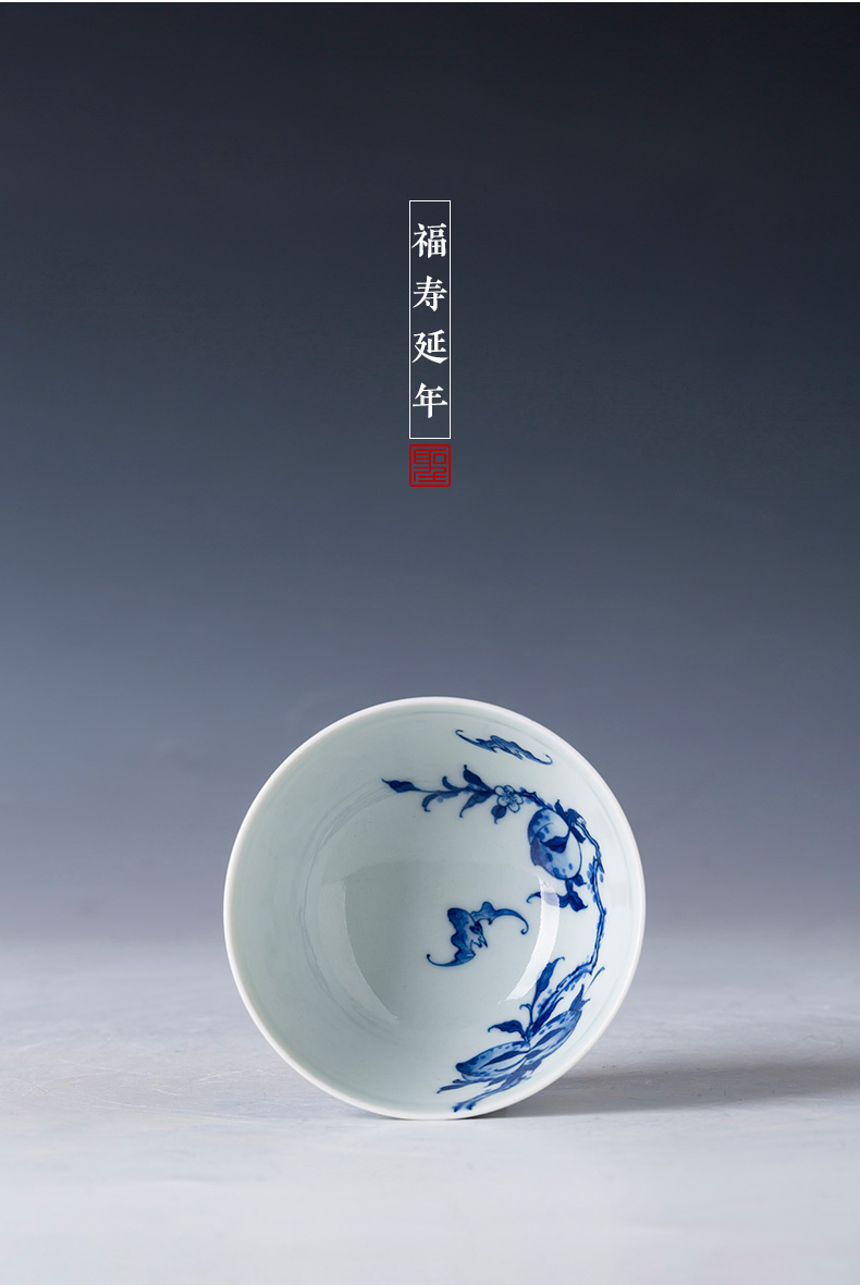 The big cup sample tea cup hand - made ceramic kung fu jingdezhen blue and white peach branches about nine lines master cup tea by hand