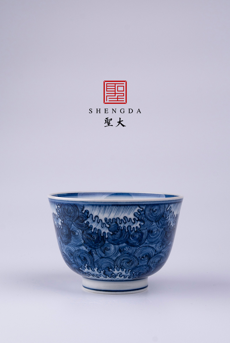 Holy big blue - and - white ceramics with water lines master cup manual hand - made jingdezhen tea kungfu tea cup sample tea cup