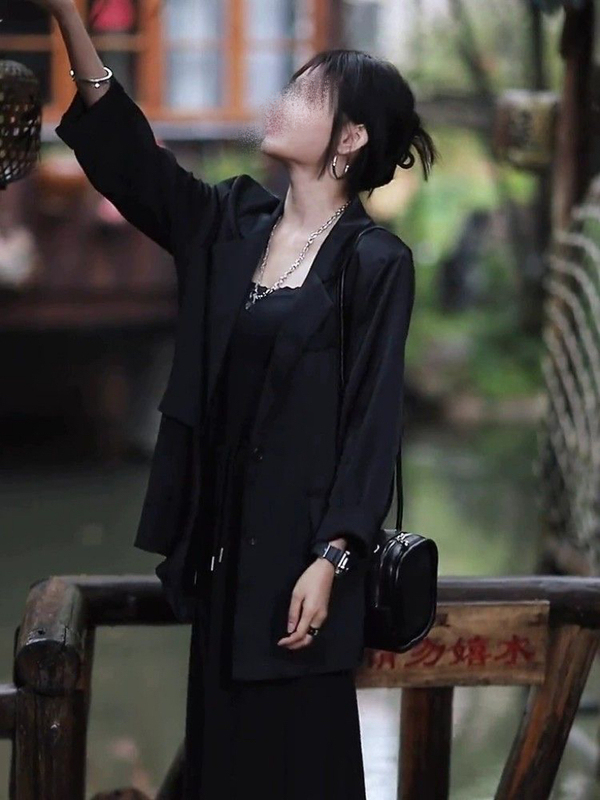 Ice-Silk Smooth Black Sunscreen Acetate Suit Jacket for Women, 2026 Spring and Summer New Style, Elegant and High-End Thin Blazer