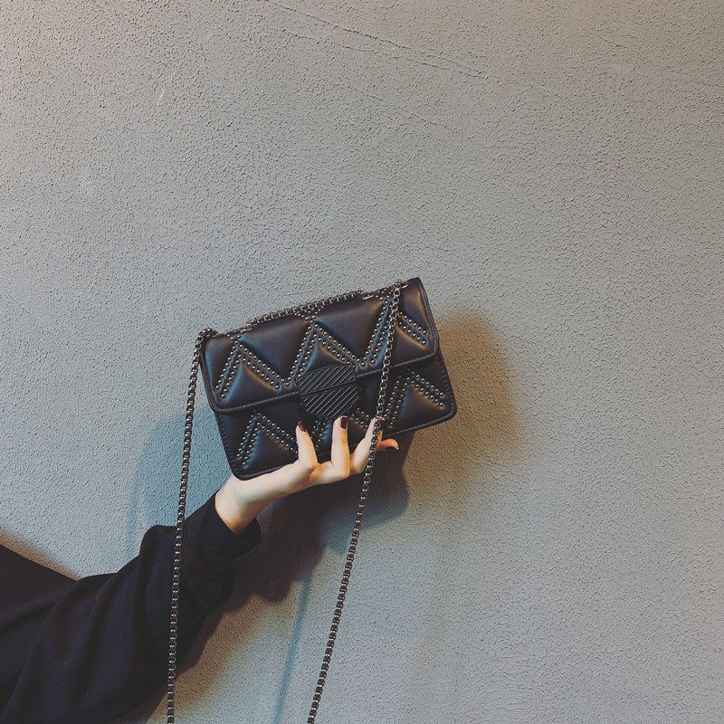 Tide Card Casual Superior Packet Bag Women 2021 New Fashion 100 Hitch Girl Bag Chain Slanted Satchel Texture