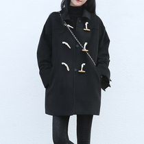 SUIN2021 autumn and winter New Korean version of academy style small man long black horn buckle hairy coat coat coat 9380
