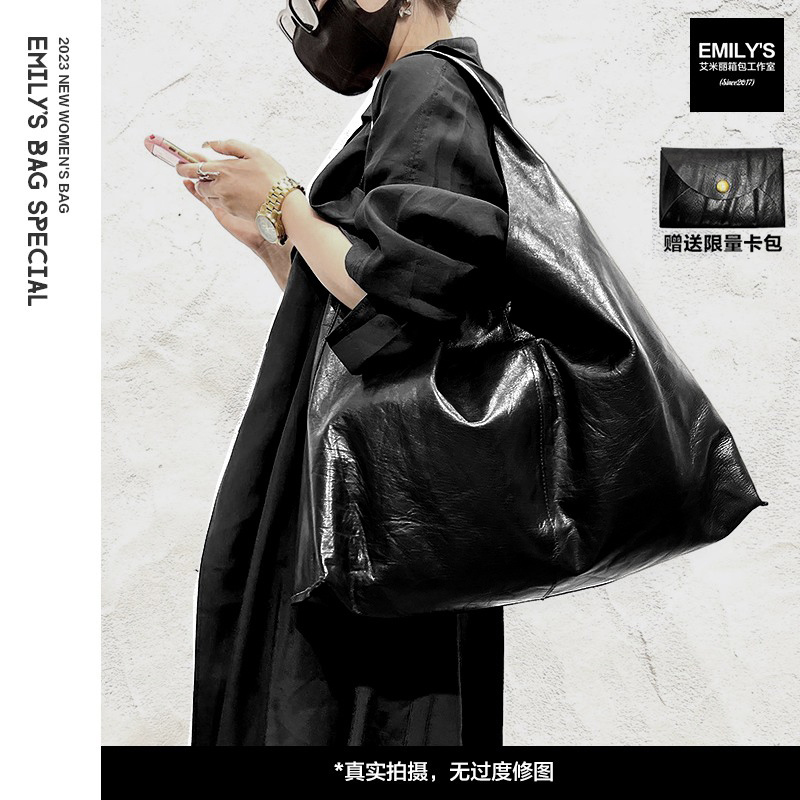 Japanese New Style Natural Leather Women's Bag Vegetable-Tanned Cowhide Tote Bag Large Capacity Simple Commuter Shoulder Bag V-Shaped Japanese New Style Natural Leather Women's Bag Vegetable-Tanned Cowhide Tote Bag Large Capacity Simple Commuter Shoulder Bag V-Shaped