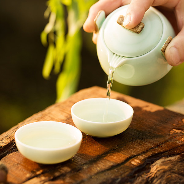 阿特泥 快客杯 龙泉青瓷功夫茶具便携旅行套装 优惠券折后￥38包邮（￥98-60）送便携包