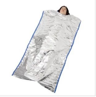 Дорожный антирадиационный спальный мешок, термос, спасательный жилет