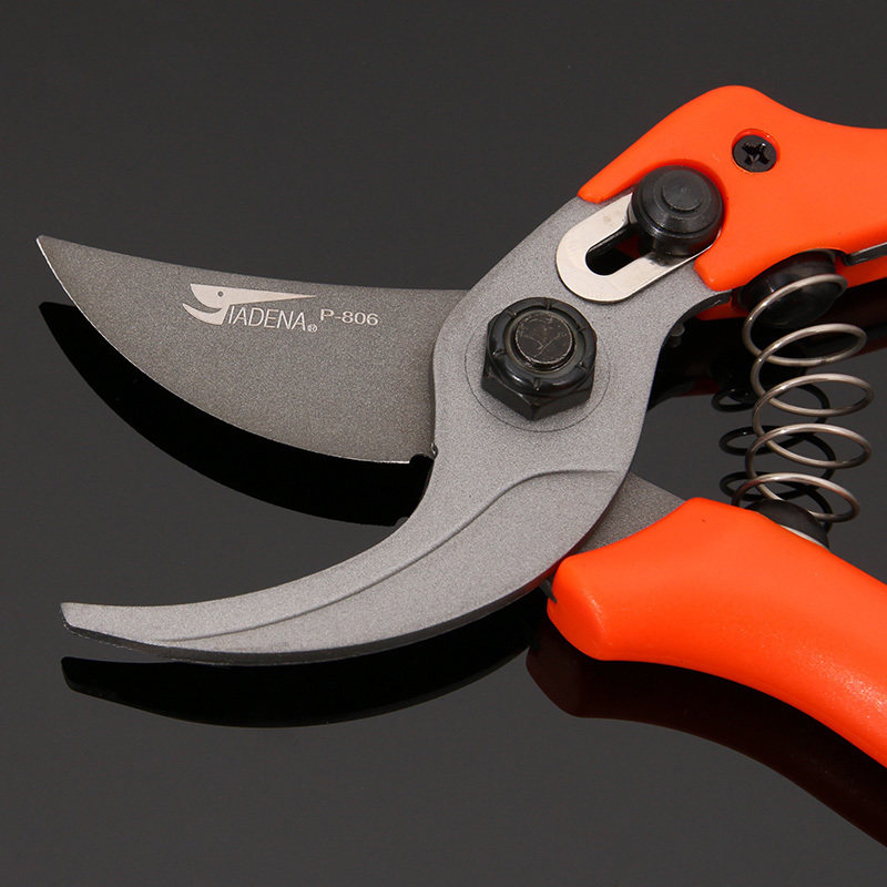 Taiwan imports German raw steel labor-saving pruner pruner gardening scissors gardening scissors floral branches coarse branches cut garden fruit tree scissors