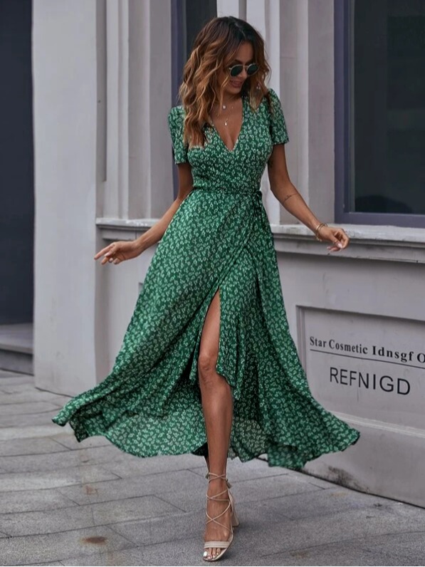 Amazon New Product European and American Street Fashion Floral V-Neck Short-Sleeved Dress with Chest Wrap and Straps Casual Party Dress