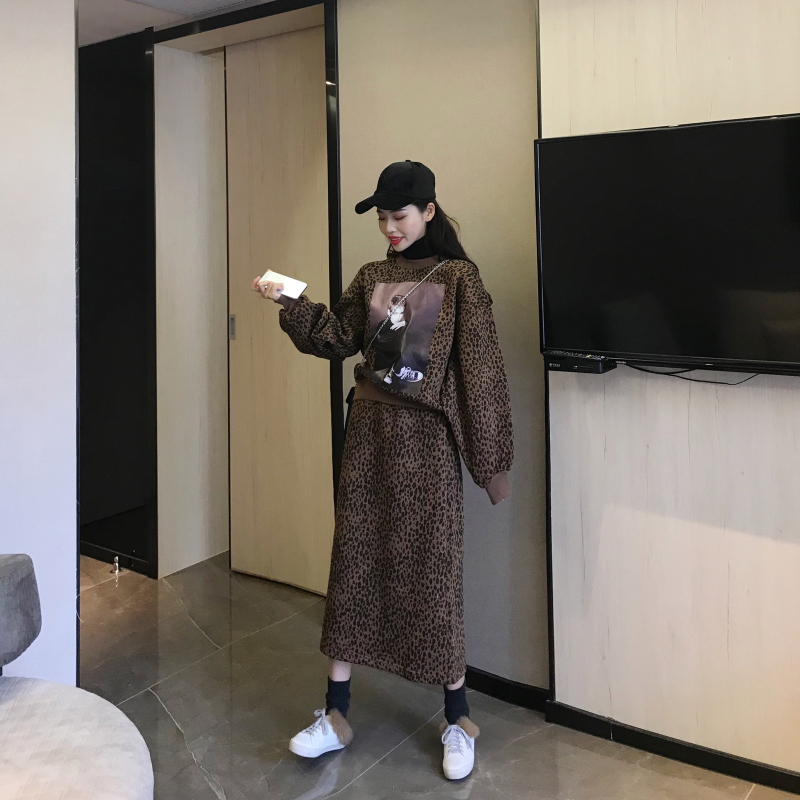 VK旗艦店 韓系時尚復古性感豹紋套裝長袖裙裝