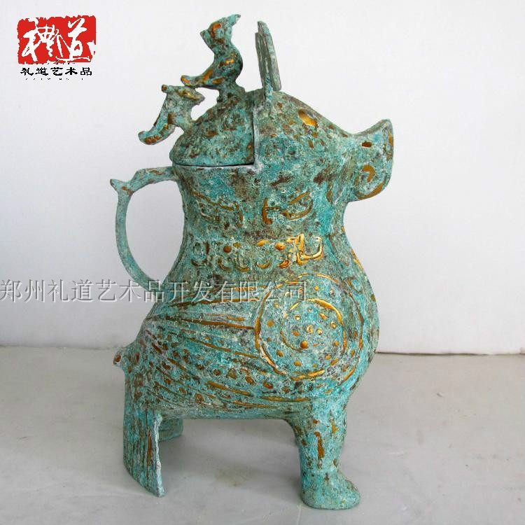 Gold and gold wrong gold and silver imitation ancient bronzes craftsmanship gift hem with characteristic decoration pendulum decorated pure copper office for old swing piece owl esteem