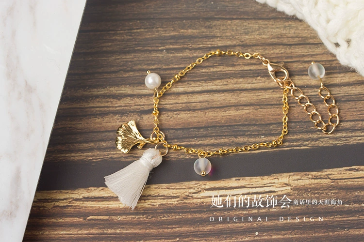 Tình yêu và nhà sản xuất Bai Qi Lady Nữ Gold Ginkgo Bracelet Cos trò chơi trang sức phái sinh ngoại vi vòng gỗ