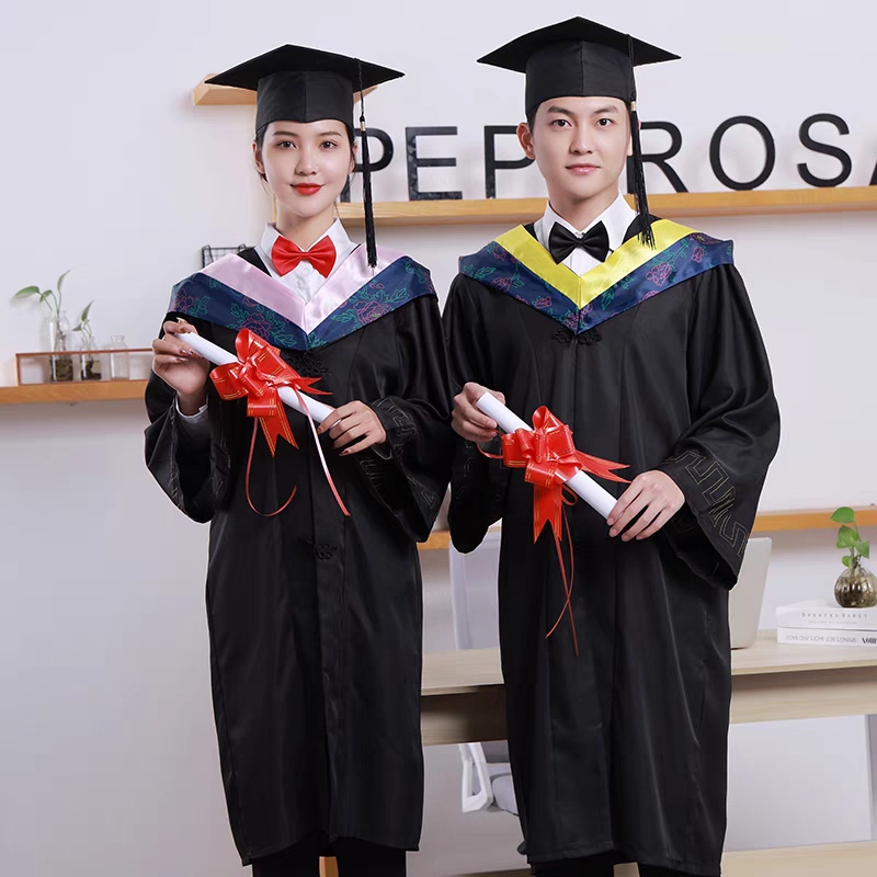 Bachelor's Degree Gown, College Graduation Gown, Men's and Women's College Style, Liberal Arts, Science, Engineering, Undergraduate, Master's and Doctoral Gown