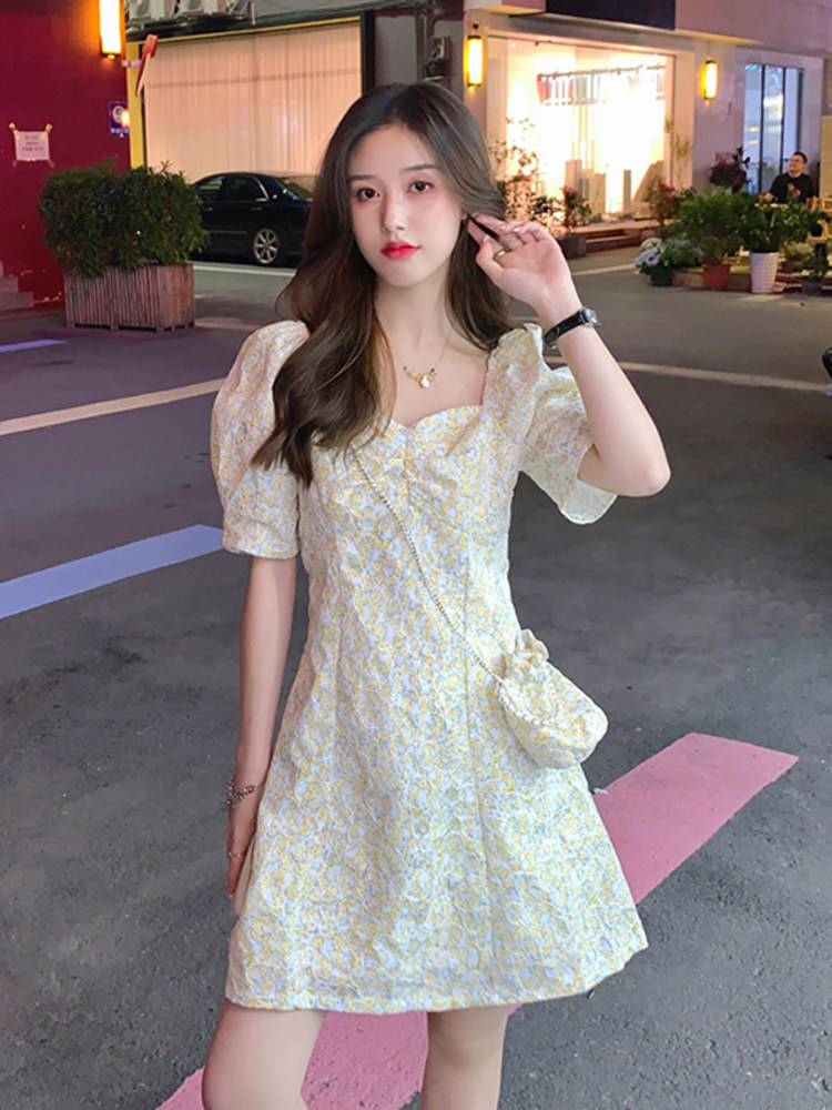 French gentle style dress 2021 summer new temperament waist slim puff sleeve fairy floral A-line skirt