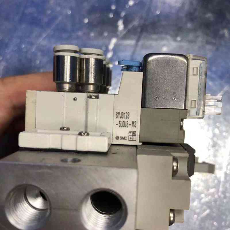 Japan SMC original second-hand solenoid valve SYJ3123-5LOUE-M3 SYJ3123-5LZD-M3