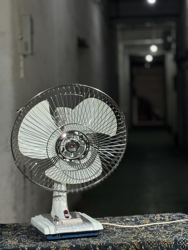 Old Electric Fan in Normal Working Condition, Vintage Item, Decoration, Operating Normally, 80S Vintage Item, Nostalgic