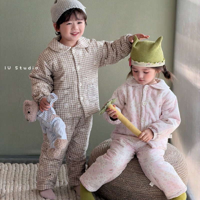 【Aiyu】Winter 600g Three-Layer Thickened Silk Thermal Clothing Set Iu637
