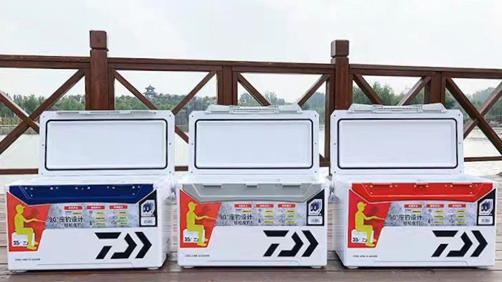 DAIWA and the new SS-3500 fishing box Incubator Fish Box Ultralight Plus Hard Strengthening Version China Spot