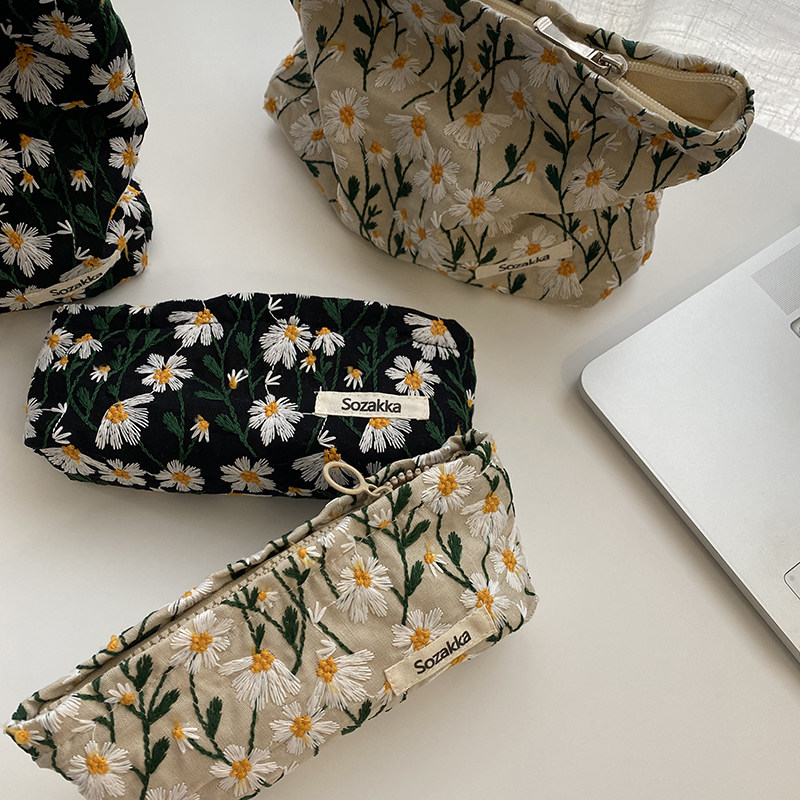 Small White Rabbit a few art embroidery Chrysanthemum Pen Bags Ins Japan-ROK Department Girls Students Large-capacity collection of Bag Writing Case