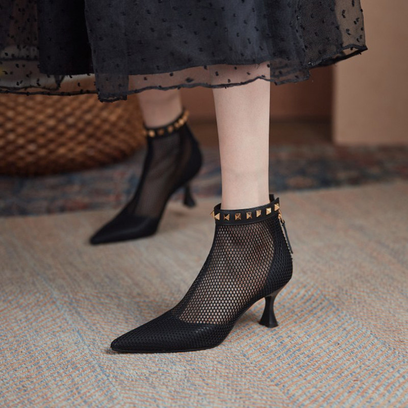 Boots summer thin stiletto single boots 2022 spring pointed toe studded leather mesh cutout sandals women's mid-heel sandals