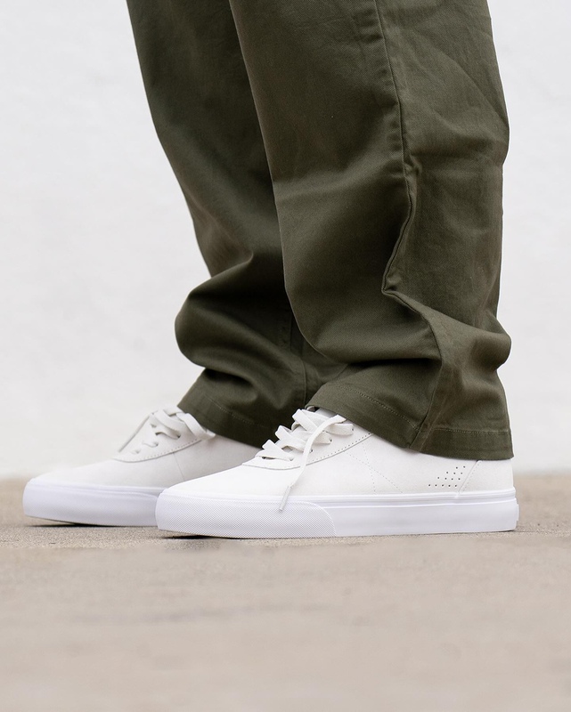 44 45 Size Jamie Thomas Creates New War Saw Skate Shoes with Suede Leather Upper and Wear-Resistant Properties