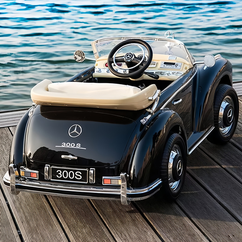 Mercedes-Benz 300S Classic Car High-End Children's Electric Car with Four Wheels and Remote Control, a Toy Car for Kids That Can Be Ridden