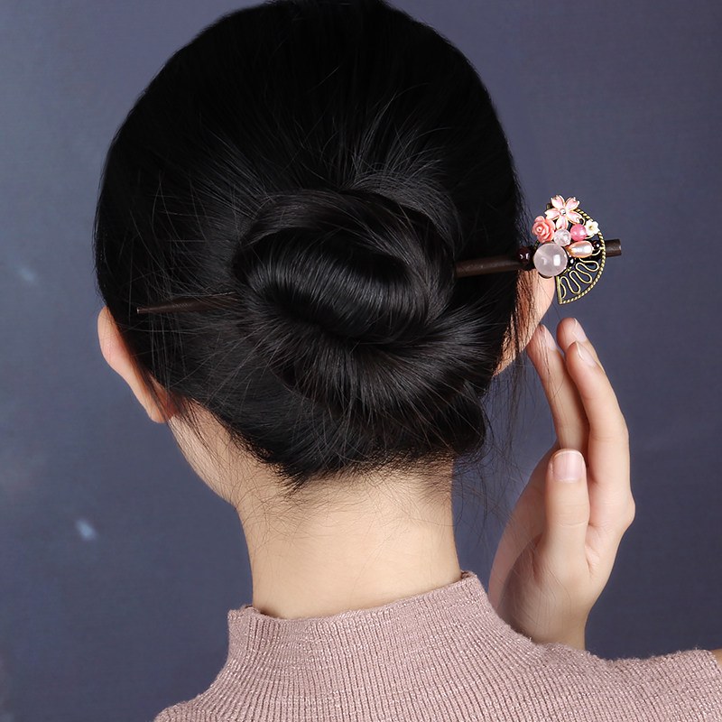 Retro Pink Crystal hair Hairpin Wooden Ancient Wind Hairpin Substep Shake Minimalist About the Han Costume Ancient clothing Hair Accessories of the National Wind Hair Accessories