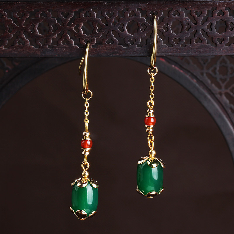 Vintage drop earrings female green agate ethnic wind earrings simple forest long version of Chinese style jewelry wild earrings