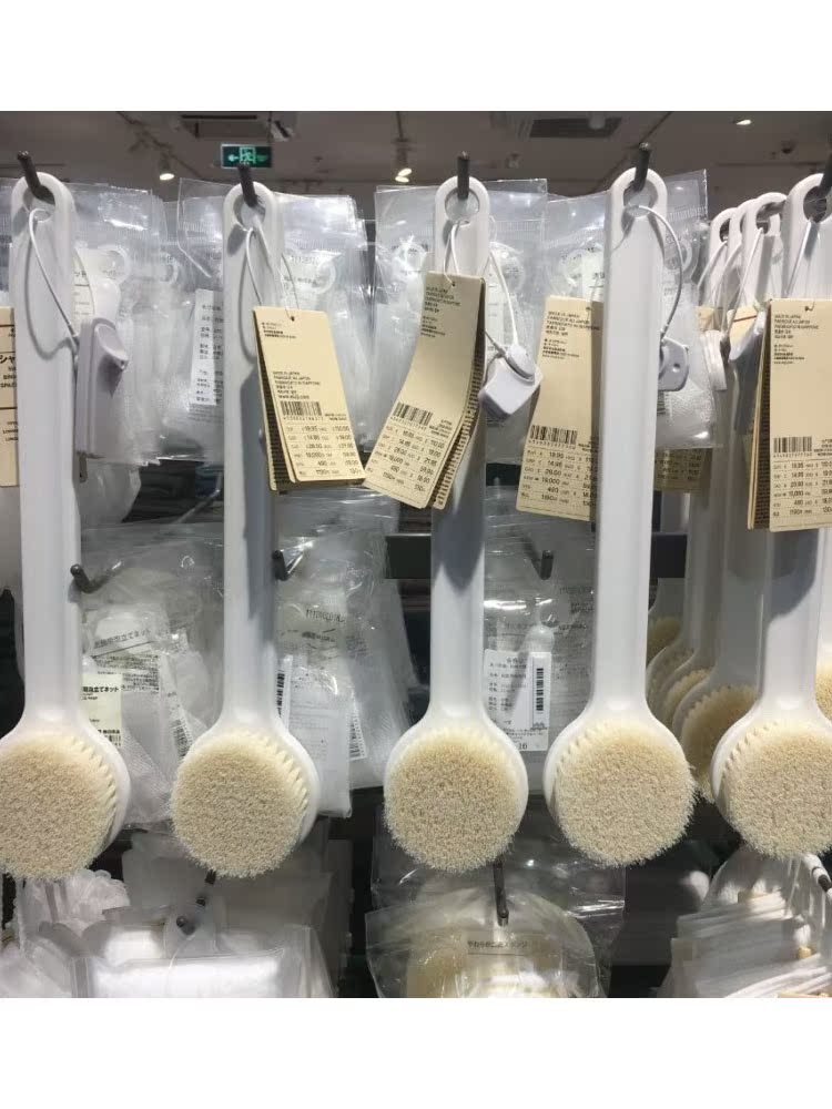 Japan bath brushed back soft hair bath theorist woman bath brushed back washing back rubbing shower with a long handle without asking people to rub