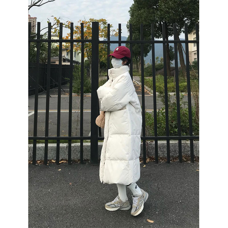 Off-Season Clearance Thickened Over-The-Knee Long Off-White down Jacket for Women, Loose and Relaxed Fit, 90% White Duck Down, Niche Style