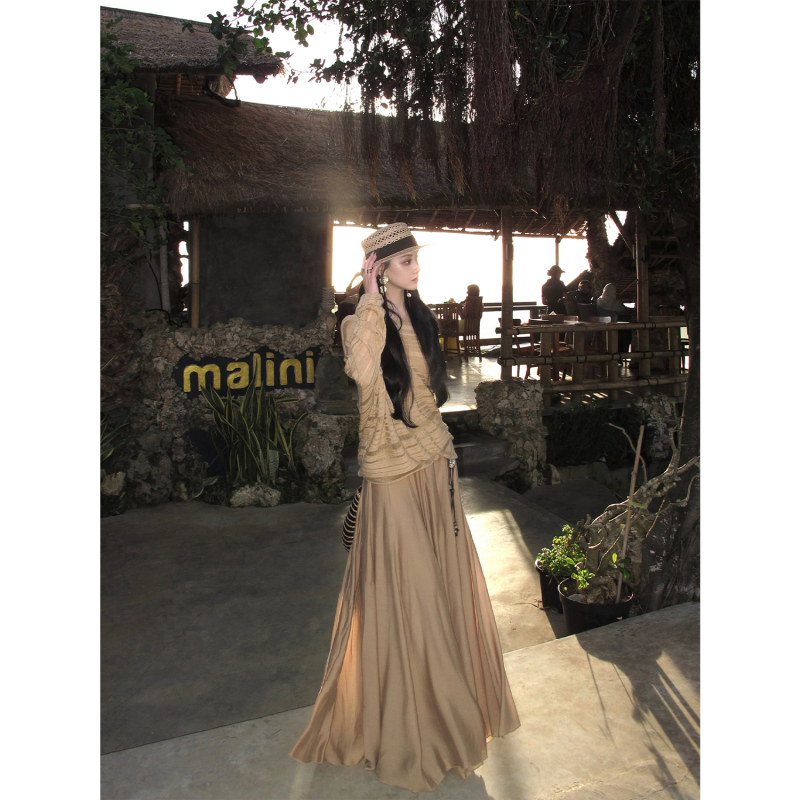 Youwei's Stunning and Beautiful Skirt for Women, Spring 2026 New Straight-Leg Slimming Brown Long Skirt