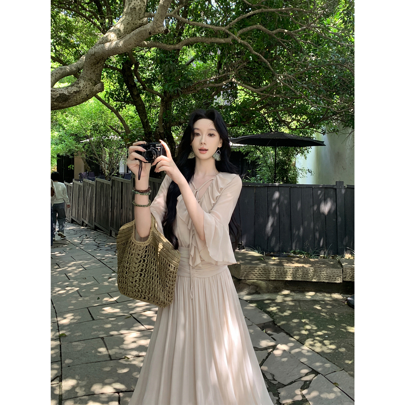 Youwei2026 Is a Stunning Dress for Women, a New Summer Design with a Sense of Style and Elegance, Perfect for Beach Vacations Youwei2026 Is a Stunning Dress for Women, a New Summer Design with a Sense of Style and Elegance, Perfect for Beach Vacations