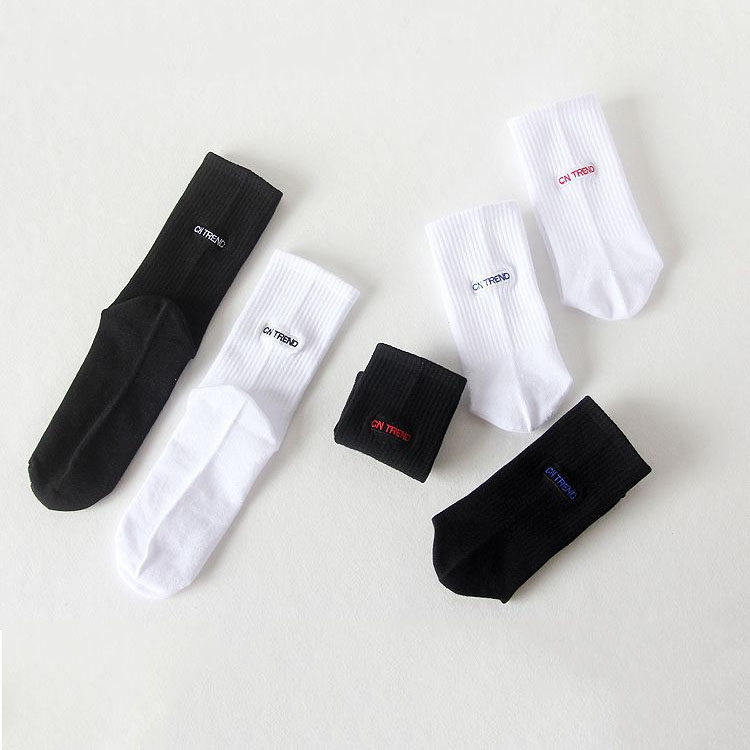 In Tide Net Red Men Sports Stockings Spring and Autumn Cotton Couple Socks Black and White Women Current Student Cotton Socks