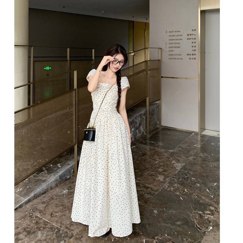 French-Style High-End Elegant Square-Neck Long Dress for Tall Women, Ankle-Length, Extra-Long Version, Stunning Large Hem Long Dress
