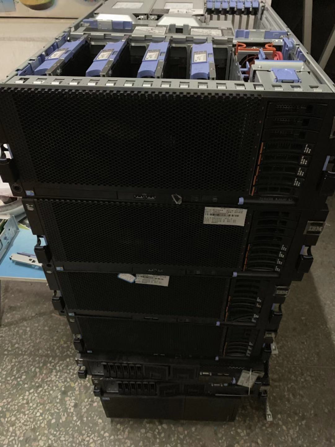 Original IBM X3850X5 Server Platform 7143 with 4 E7-4870 CPU Removable Motherboards for Sale
