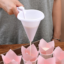 Handheld cake dispenser batter chocolate dispensing artifact funnel cupcake baking tool