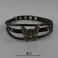 Три -слойный воротник бабочки