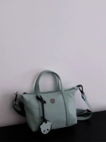 Свежий голубой